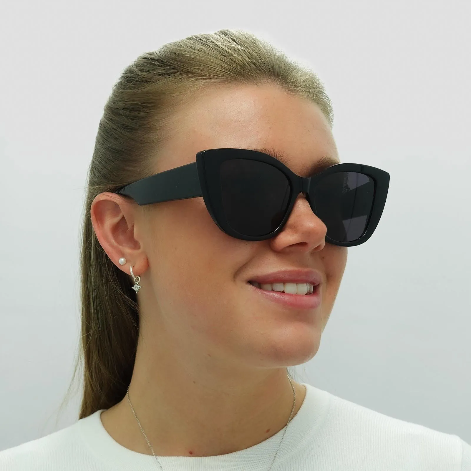 Alexander McQueen AM0347S Sunglasses