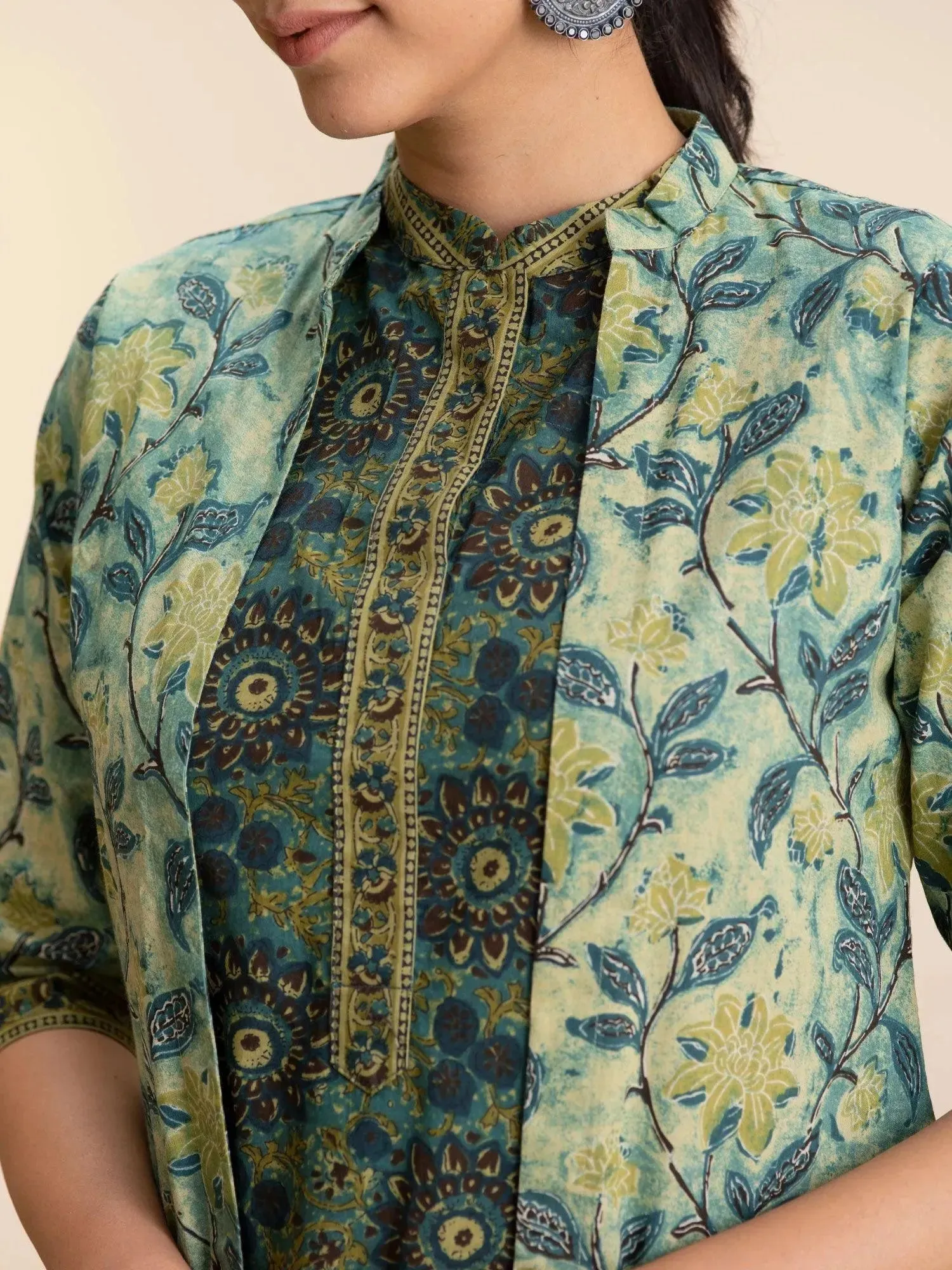 Green Printed Cotton Straight Kurta With Shrug